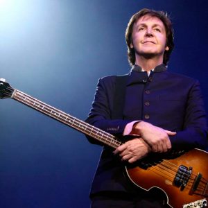 Cuando Paul McCartney buscaba acordes por Liverpool